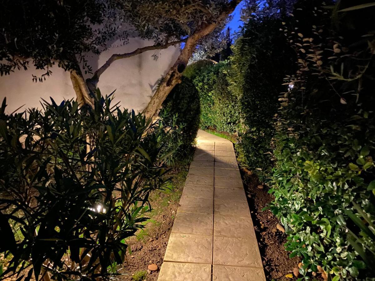 Saint-Rémy-de-Provence Mas Beau Soleil & Spa Cottages De Charme Avec Jacuzzi&Jardin Prives מראה חיצוני תמונה