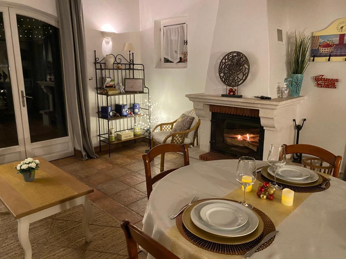 Saint-Rémy-de-Provence Mas Beau Soleil & Spa Cottages De Charme Avec Jacuzzi&Jardin Prives מראה חיצוני תמונה