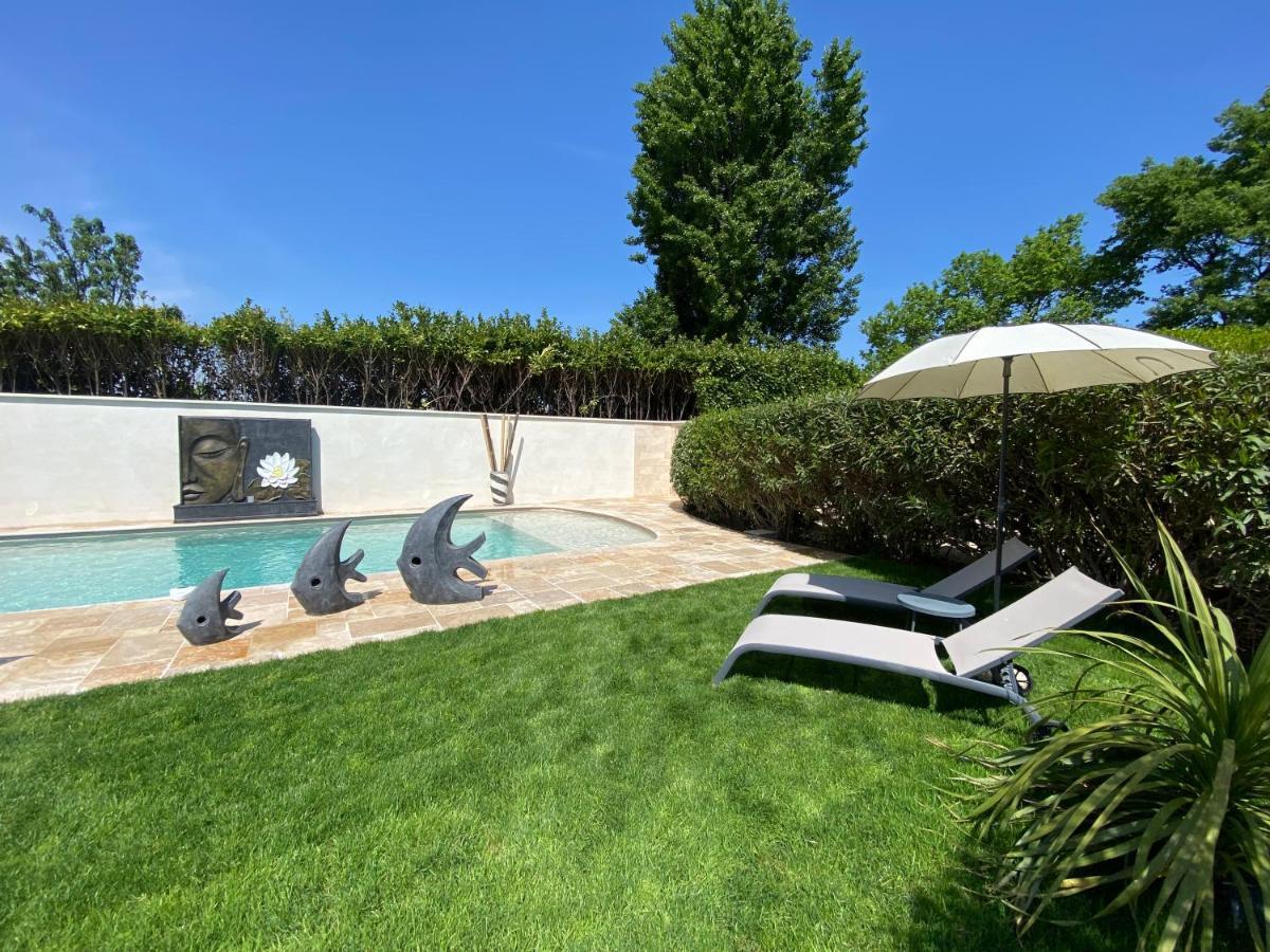 Saint-Rémy-de-Provence Mas Beau Soleil & Spa Cottages De Charme Avec Jacuzzi&Jardin Prives מראה חיצוני תמונה