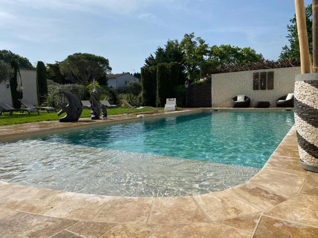 Saint-Rémy-de-Provence Mas Beau Soleil & Spa Cottages De Charme Avec Jacuzzi&Jardin Prives מראה חיצוני תמונה