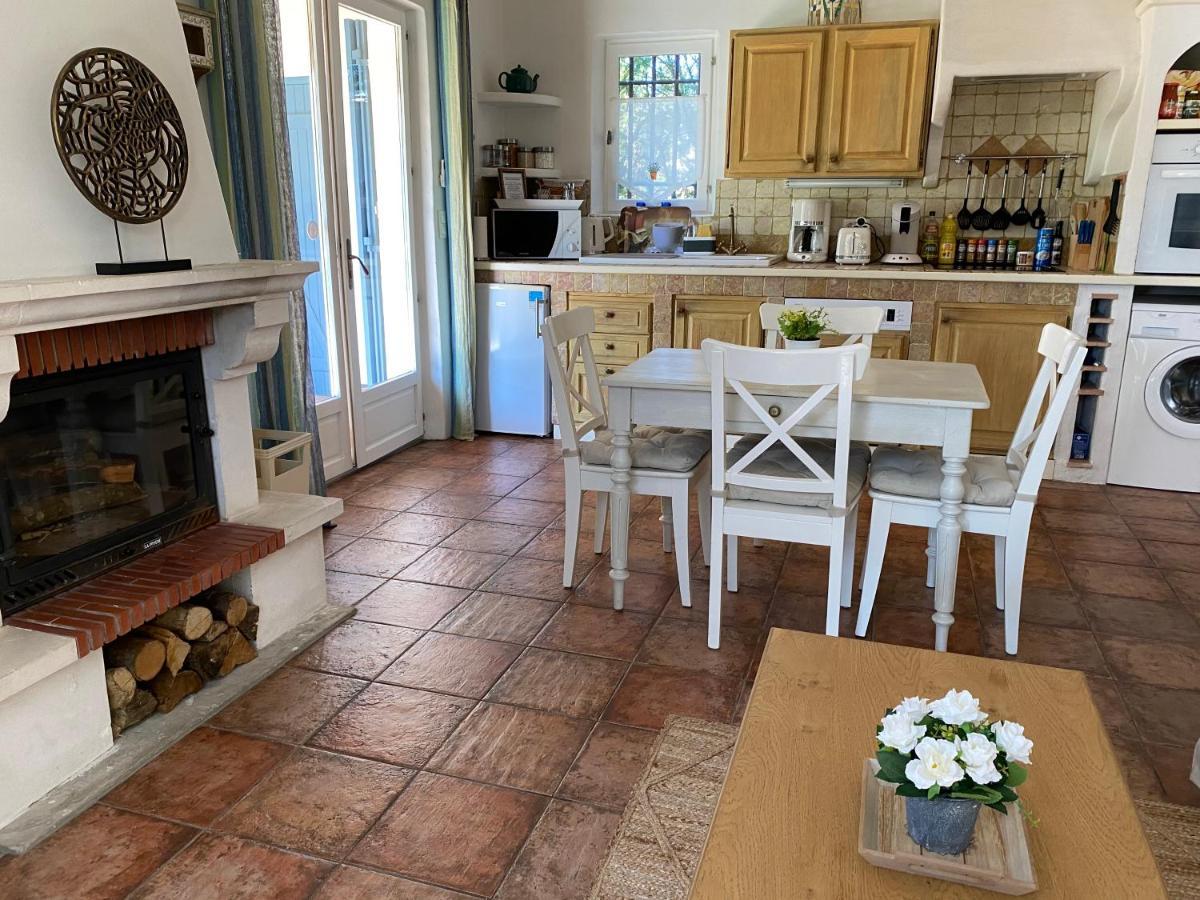 Saint-Rémy-de-Provence Mas Beau Soleil & Spa Cottages De Charme Avec Jacuzzi&Jardin Prives מראה חיצוני תמונה